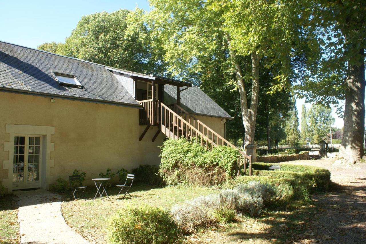 Hostellerie Du Chateau De L'Isle La Croix-en-Touraine Exterior foto